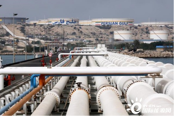 牛宝体育:暴降伊朗将石油出口目标下调至20万桶每天一年前是还250万桶